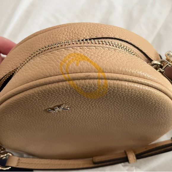 Michael Kors MK leather crossbody purse - Picture 8 of 8